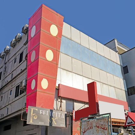 Hotel O 24K Inn Mundhwa Bagian luar foto