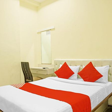 Hotel O 24K Inn Mundhwa Bagian luar foto